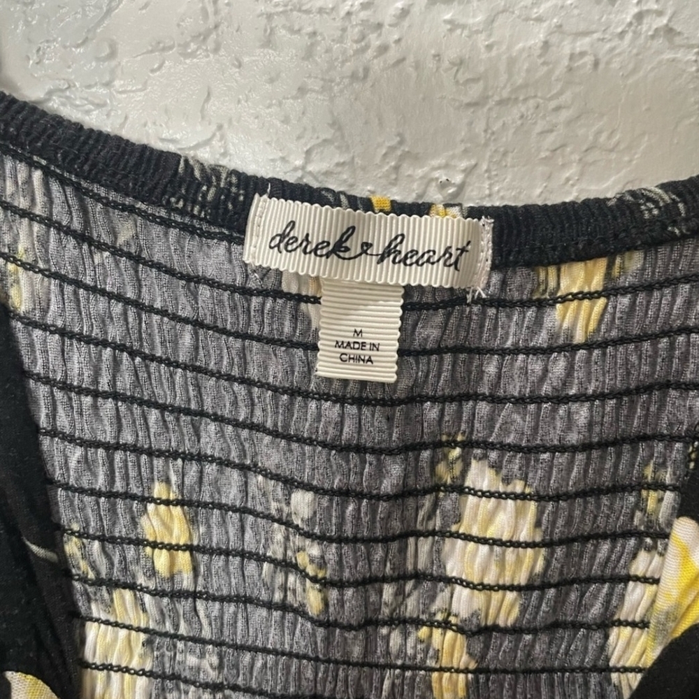 UGC Derek Heart Floral Black and Yellow Dress Sz MEDIUM - Picture 4 of 4